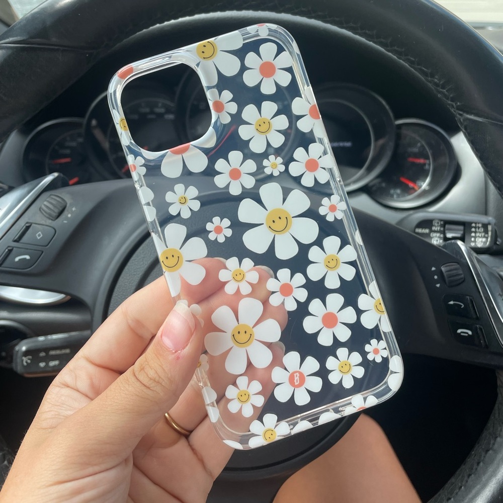 iphone 14 clear phone case with floral pattern
